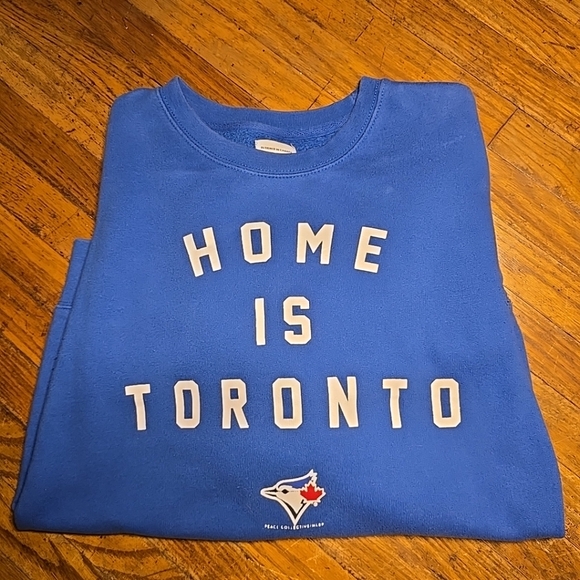 Sweaters - Toronto Blue Jays Womens Peace Collection X-Small Crewneck Sweatshirt